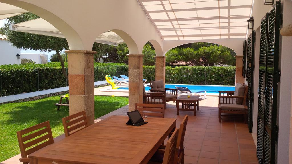 Villa Violeta Cala'N Blanes  Szoba fotó